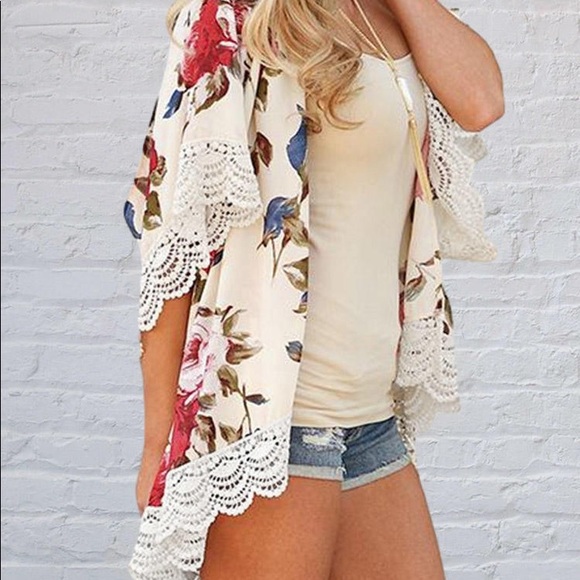 Sweaters - Gorgeous sheer lightweight kimono